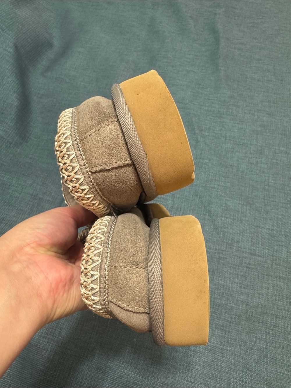UGG Tasman slippers Women's Size 9 Grey Tan Slip-on Style 5955 - Picture 9 of 13